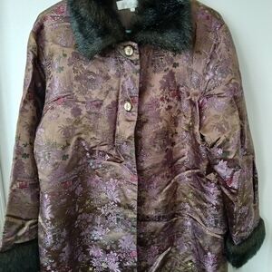 Elegant Floral Women's Coat with Faux Fur Collar